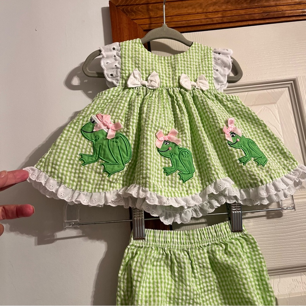 Green Gingham Frog Appliqué Girls Dress Set